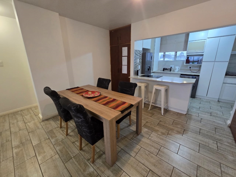 To Let 2 Bedroom Property for Rent in Summerstrand Eastern Cape